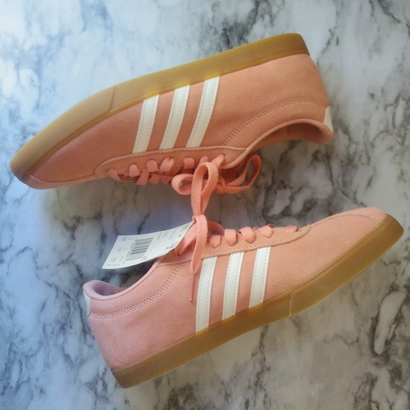 Nwt Womens Adidas Courtset Sneakers size 8.5
